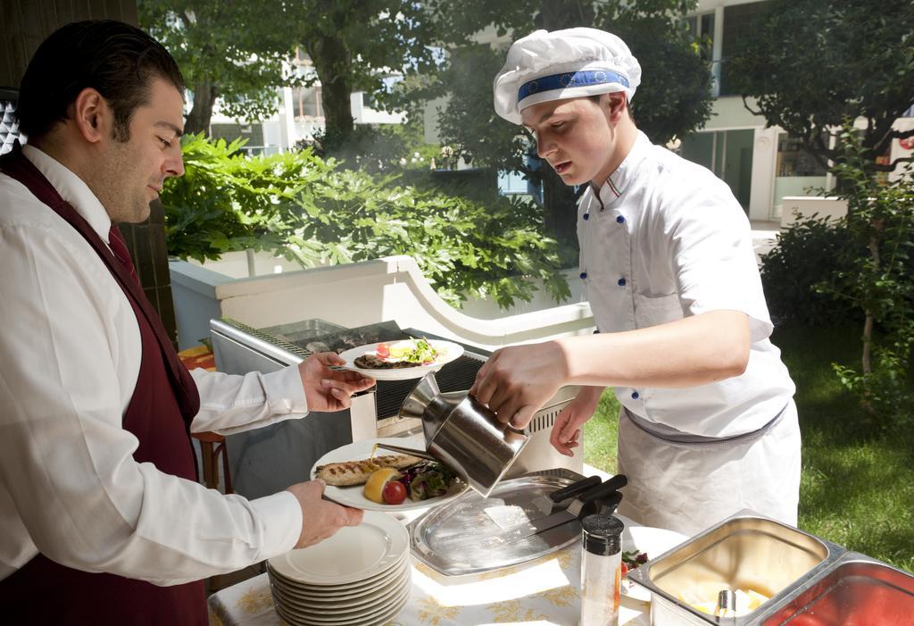 Hotel Alexander ガビッチェ・マーレ エクステリア 写真